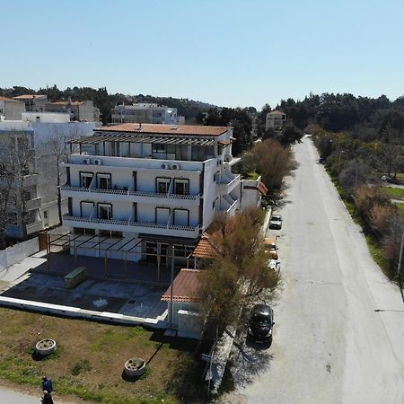 Ammos Hotel 아기아 트리아스 외부 사진